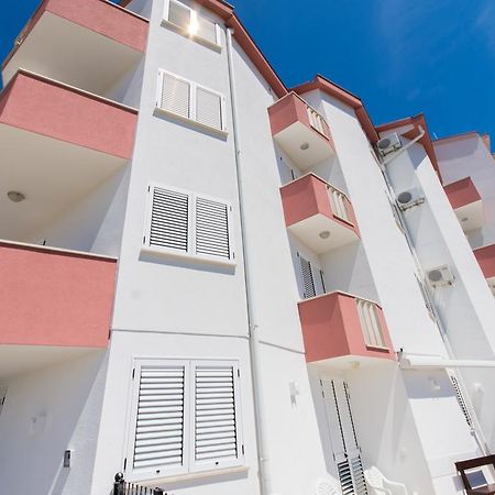 Apartment Ljuba Trogir Exterior foto