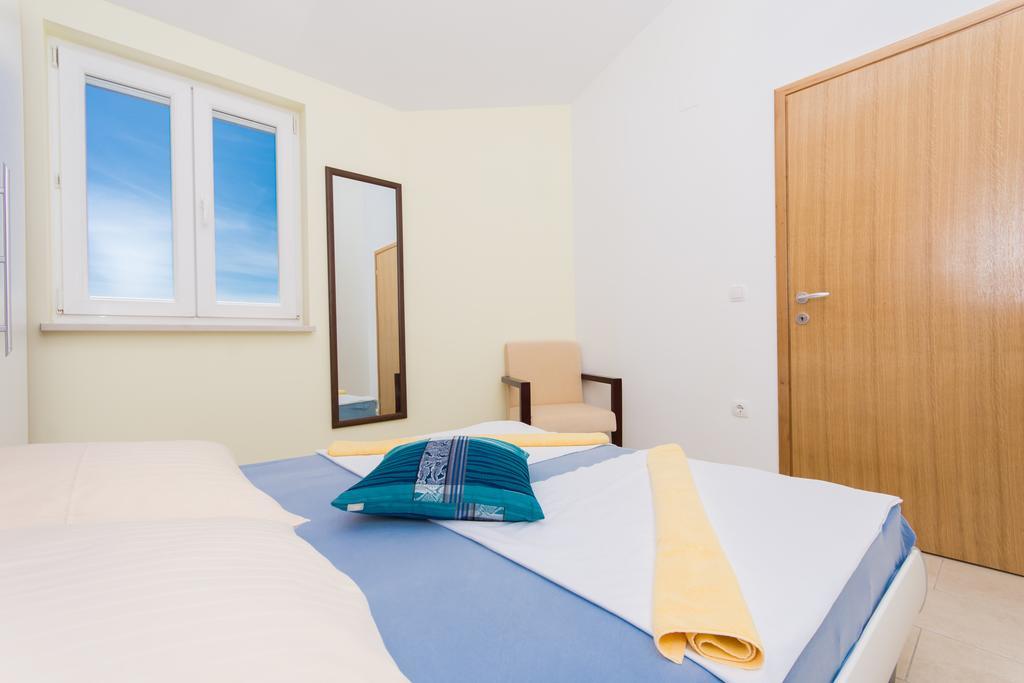 Apartment Ljuba Trogir Exterior foto